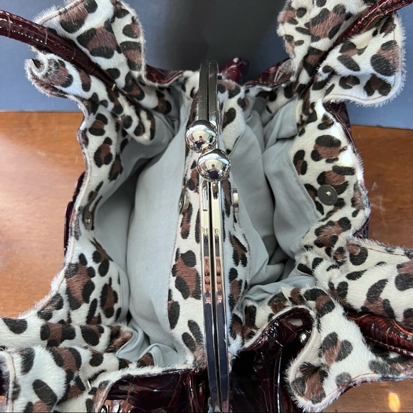 Brown Faux Croc Purse w/furry animal print trim, kiss lock, gems EUC - Picture 11 of 15